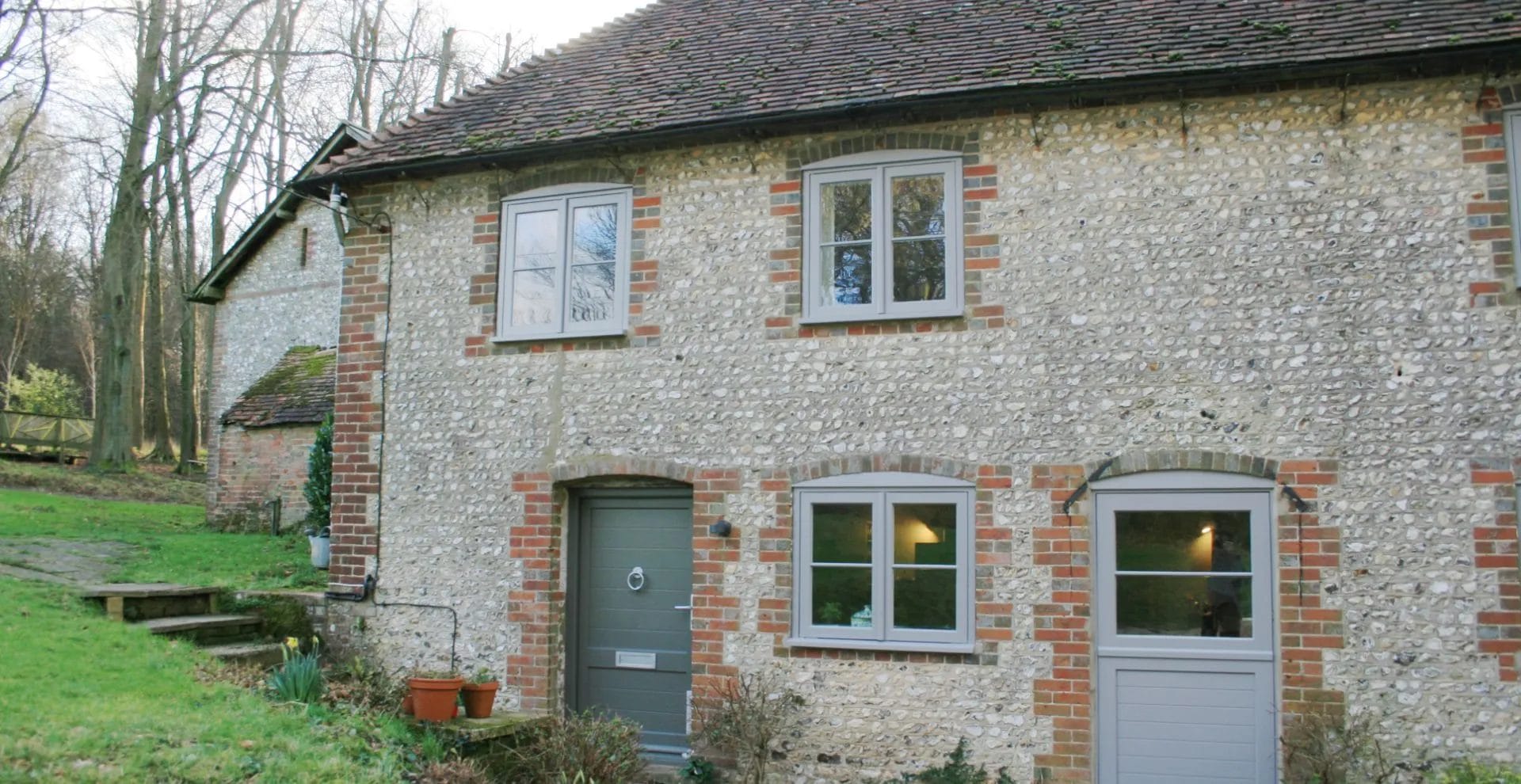 Contact us to discuss bespoke timber windows and doors.